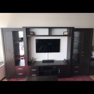 ENTERTAINMENT CENTER : (4 Piece/Brown Wood)